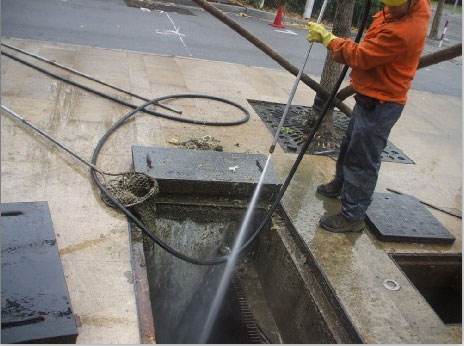 三亚池底污泥如何清理